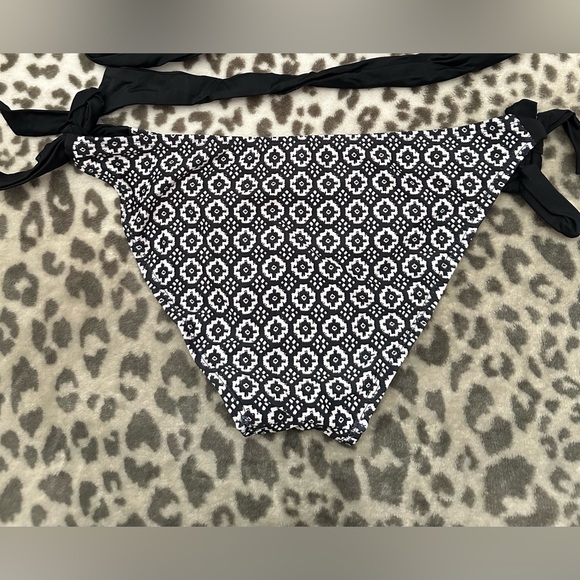 Shekini Women’s Criss Cross Black Halter Bandage Bikini Geometric Bottoms Small - Picture 9 of 16